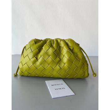 Bottega Veneta Mini Pouch Bag in Wide Intrecciato Leather Kiwi Green 2023 585852 (YX-231226027)