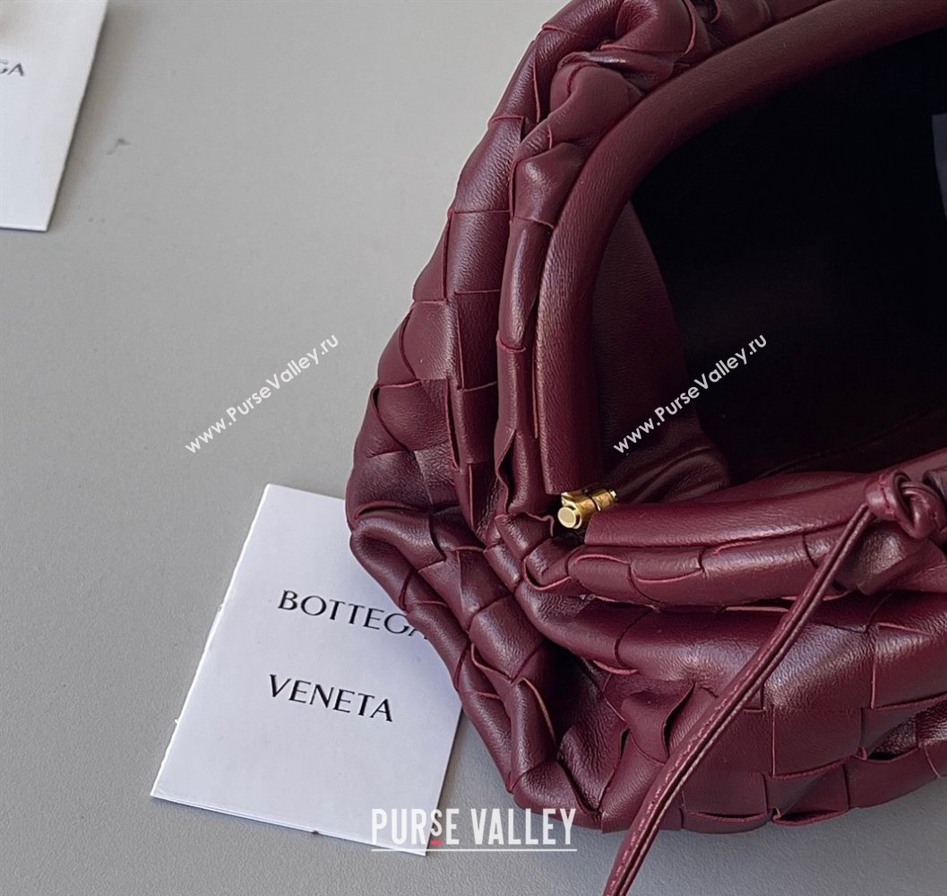 Bottega Veneta Mini Pouch Bag in Wide Intrecciato Leather Barolo Red 2023 585852 (YX-231226028)