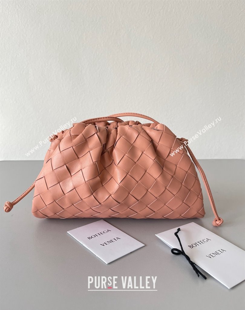 Bottega Veneta Mini Pouch Bag in Wide Intrecciato Leather Peachy Pink 2023 585852 (YX-231226030)