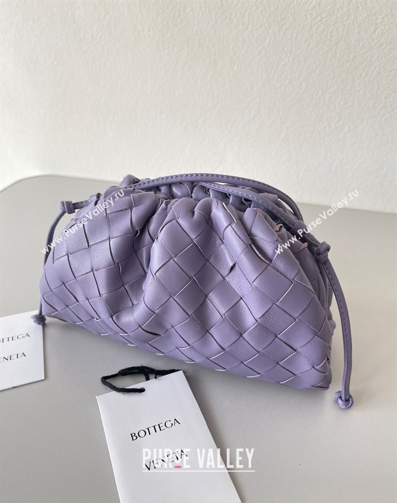 Bottega Veneta Mini Pouch Bag in Wide Intrecciato Leather Purple 2 2023 585852 (YX-231226031)