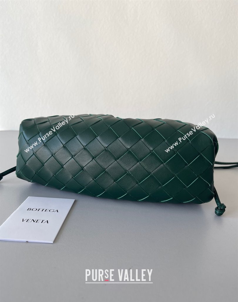 Bottega Veneta Mini Pouch Bag in Wide Intrecciato Leather Raintree Green 2023 585852 (YX-231226032)