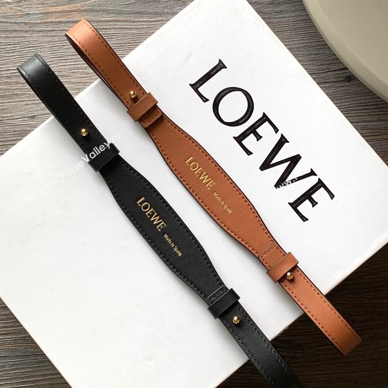 Loewe Branded short strap in classic calfskin 2x55.5cm 2023 (Ys-231229124)