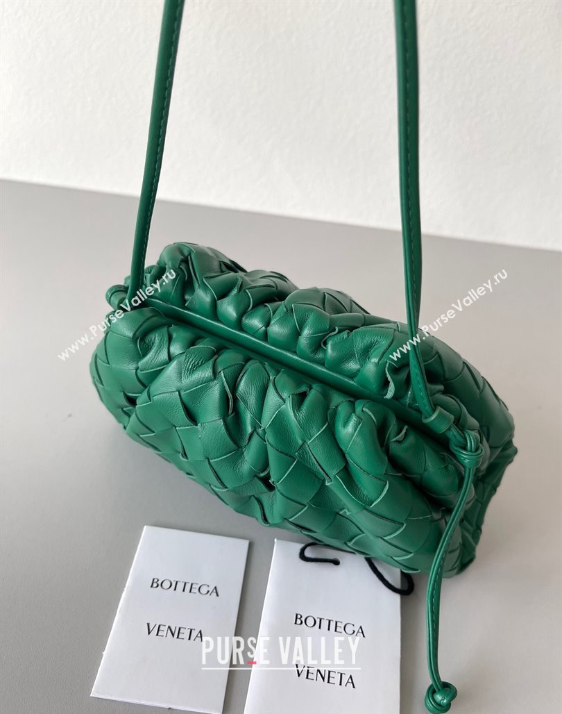 Bottega Veneta Mini Pouch Bag in Wide Intrecciato Leather Dark Green 2023 585852 (YX-231226034)