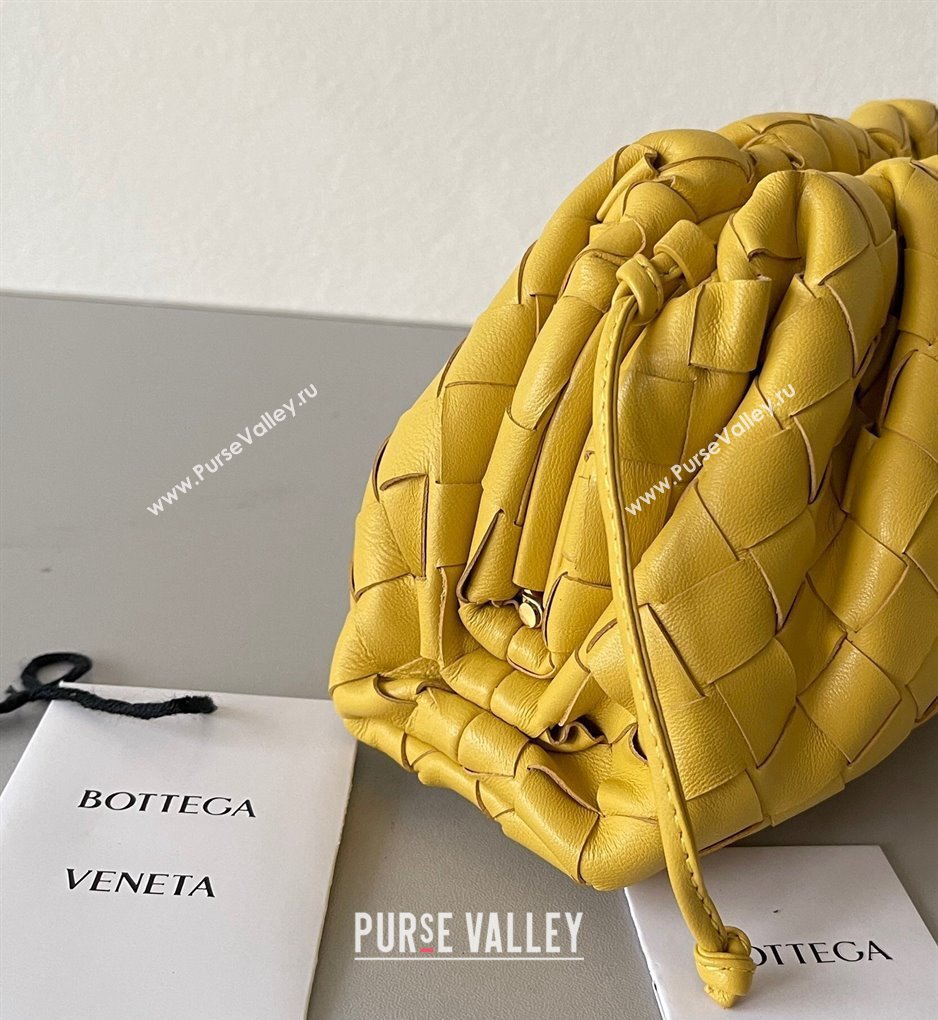 Bottega Veneta Mini Pouch Bag in Wide Intrecciato Leather Yellow 2023 585852 (YX-231226035)