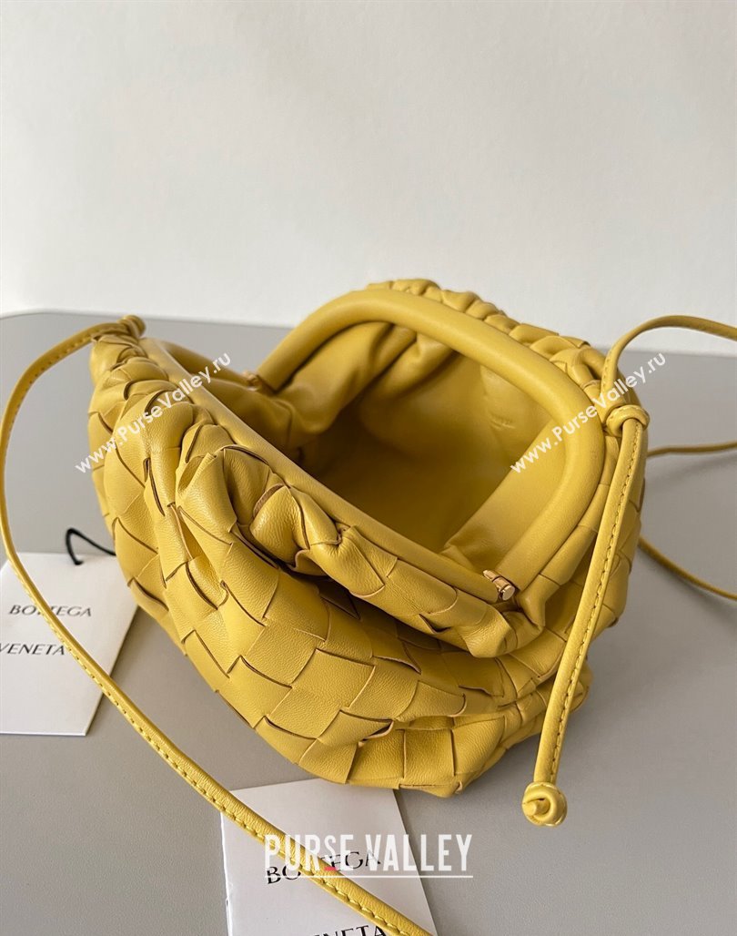 Bottega Veneta Mini Pouch Bag in Wide Intrecciato Leather Yellow 2023 585852 (YX-231226035)