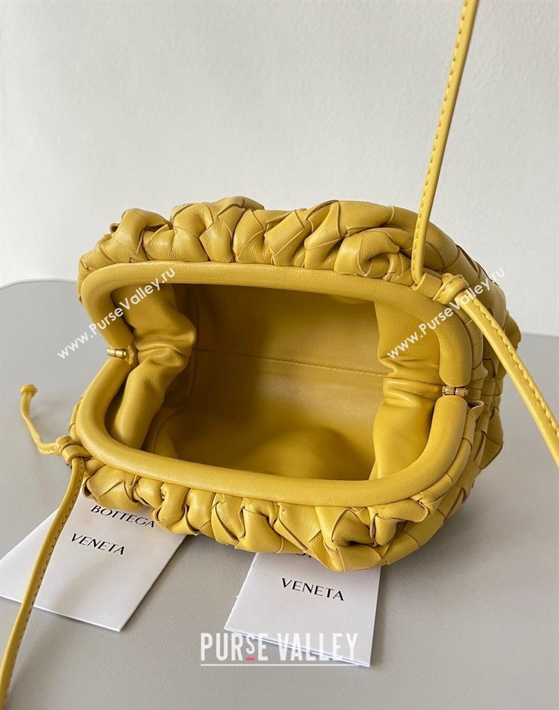 Bottega Veneta Mini Pouch Bag in Wide Intrecciato Leather Yellow 2023 585852 (YX-231226035)