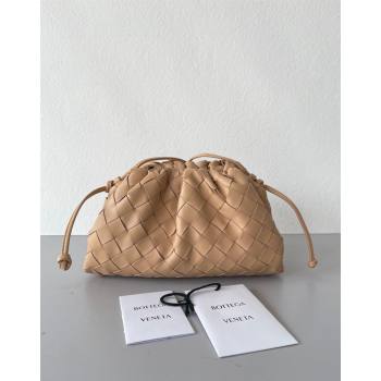 Bottega Veneta Mini Pouch Bag in Wide Intrecciato Leather Almond Beige 2023 585852 (YX-231226037)