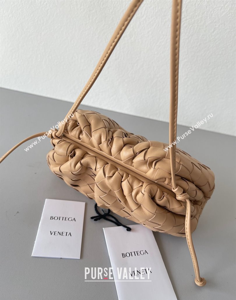 Bottega Veneta Mini Pouch Bag in Wide Intrecciato Leather Almond Beige 2023 585852 (YX-231226037)