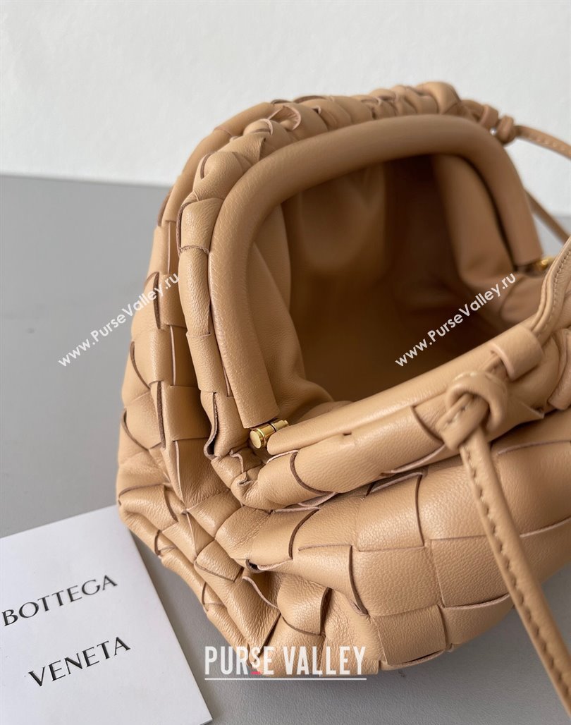 Bottega Veneta Mini Pouch Bag in Wide Intrecciato Leather Almond Beige 2023 585852 (YX-231226037)