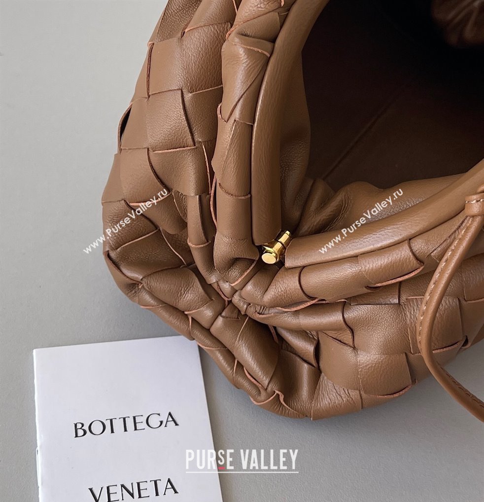 Bottega Veneta Mini Pouch Bag in Wide Intrecciato Leather Taupe Brown 2023 585852 (YX-231226039)