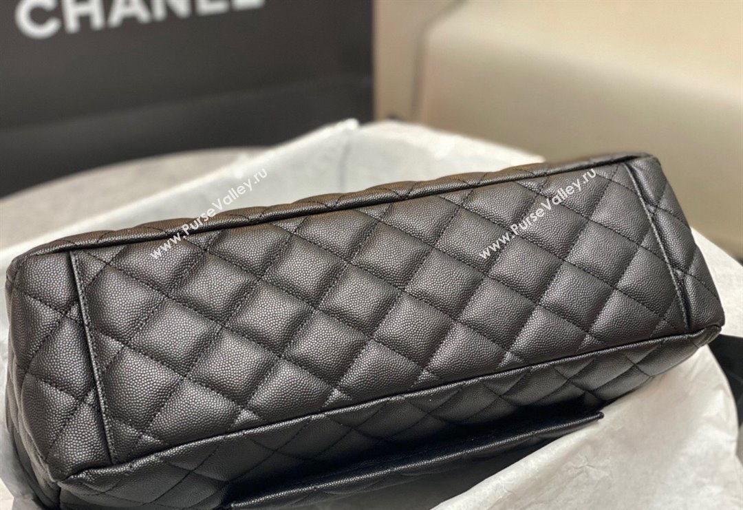 Chanel XL Airline Travel Flap Bag in Grained Leather Black/Gold 2023 1226 (yezi-2312260110)