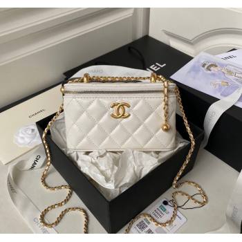 Chanel Quilted Lambskin Clutch with Chain and Metal-Tone Ball AP3651 White 2023 (yezi-231226070)