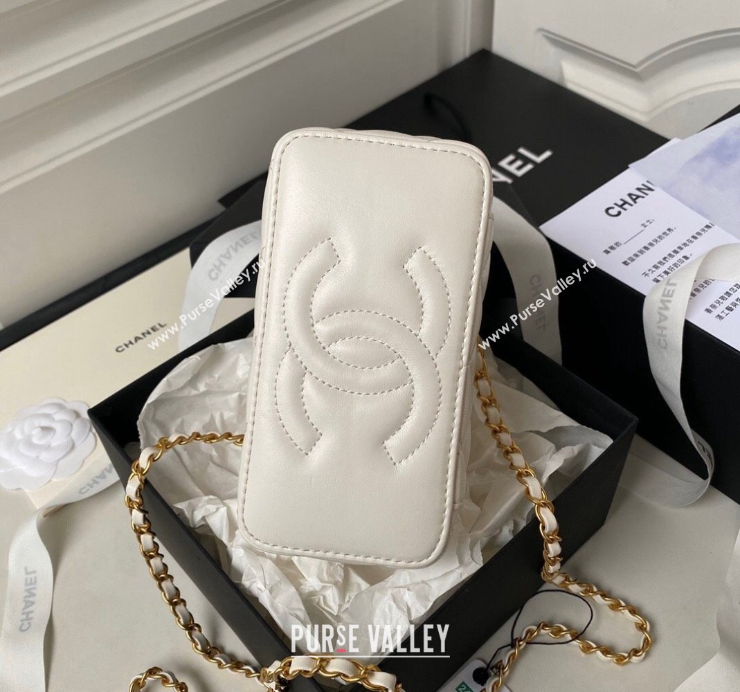 Chanel Quilted Lambskin Clutch with Chain Top Handle and Crystals AP3663 White 2023 (yezi-231226072)