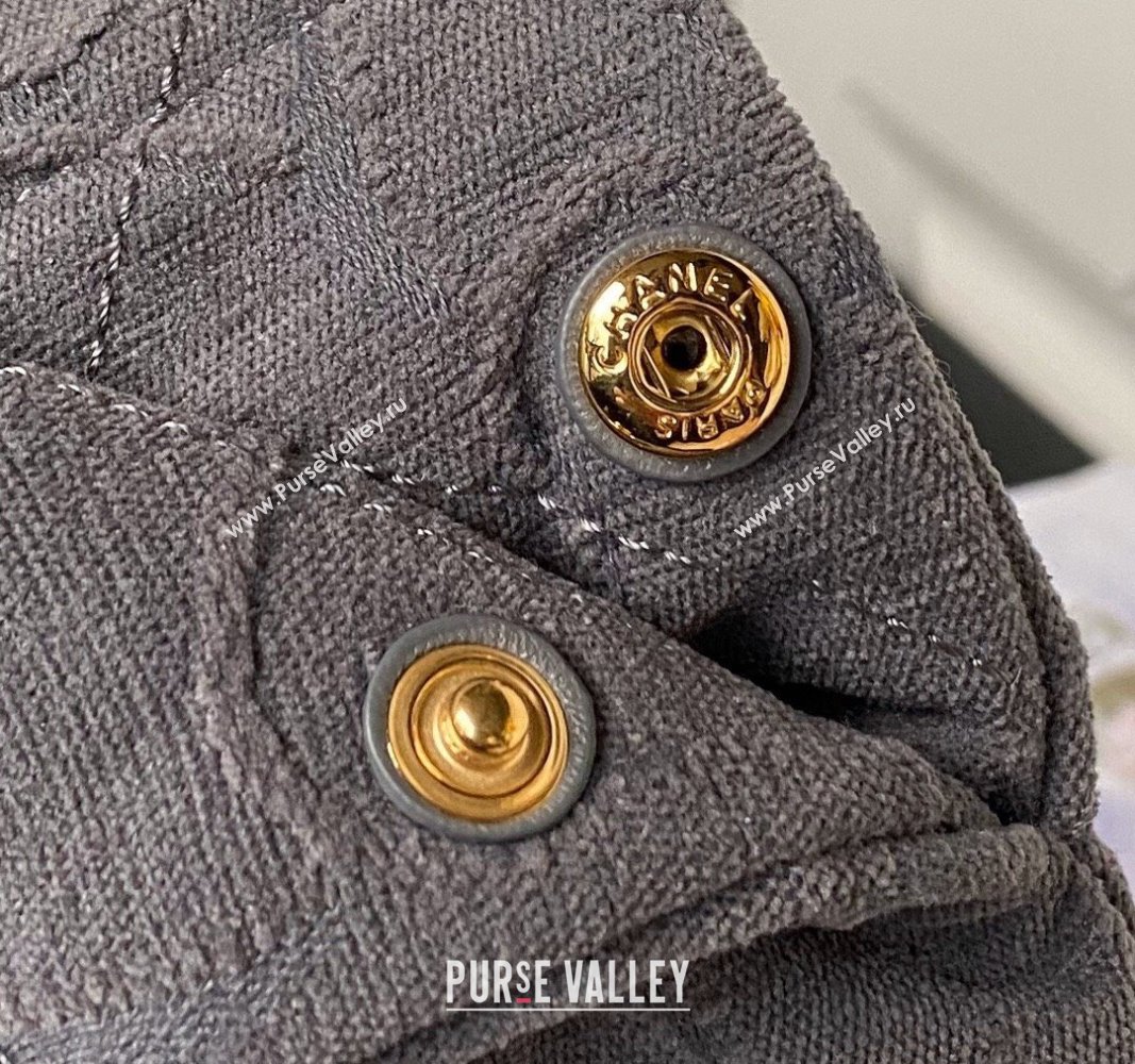 Chanel 22 Shopping Bag AS3261 in Camellia Velvet Grey 2023 (yezi-240116036)