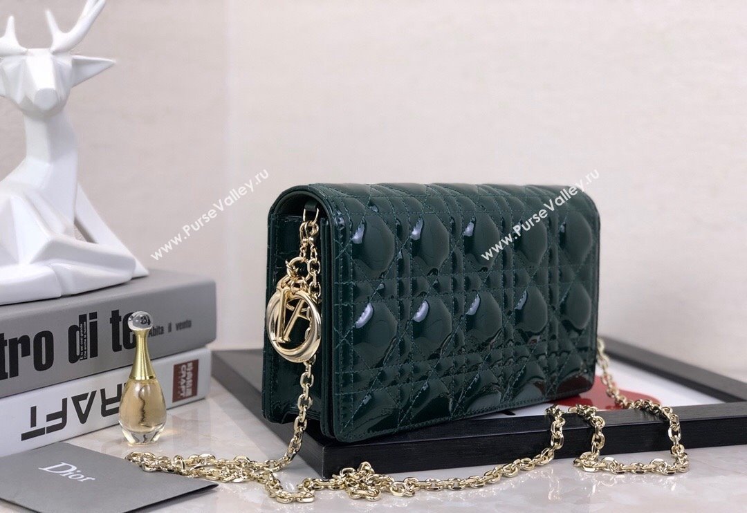 Dior Lady Dior Pouch in Patent Cannage Calfskin Green 2024 (XXG-240118066)