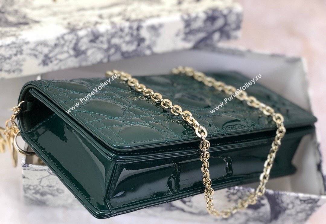 Dior Lady Dior Pouch in Patent Cannage Calfskin Green 2024 (XXG-240118066)