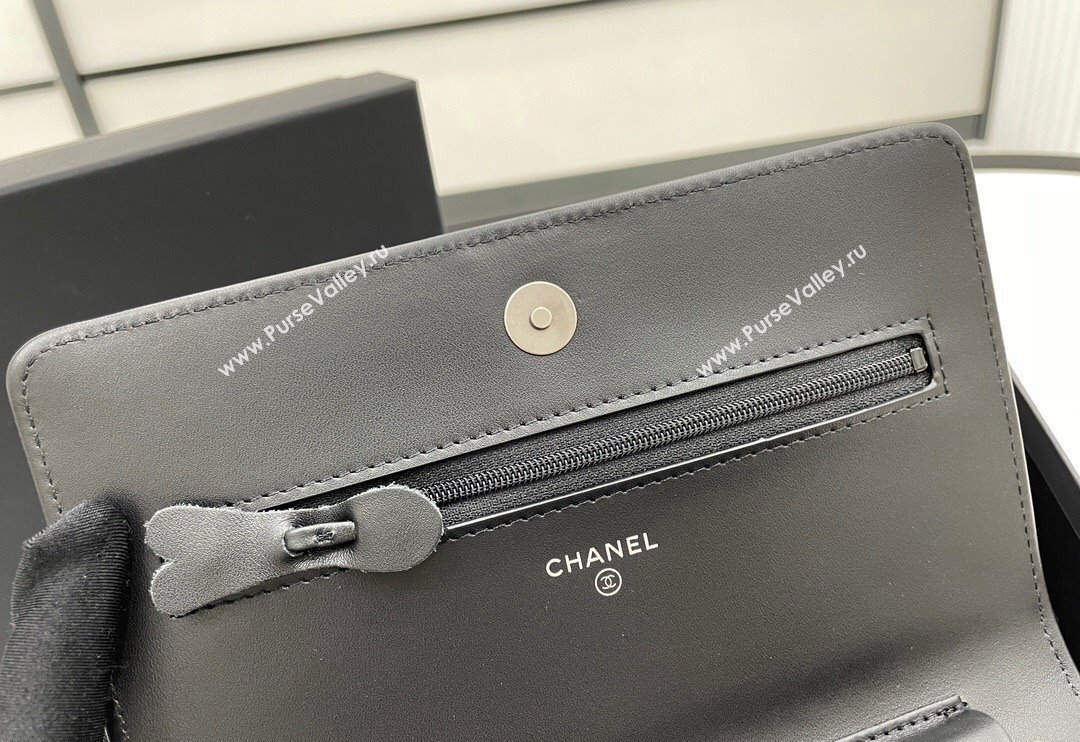 Chanel Grained Calfskin Boy Chanel Wallet On Chain Bag WOC Black/Silver 2024 (yezi-240117065)