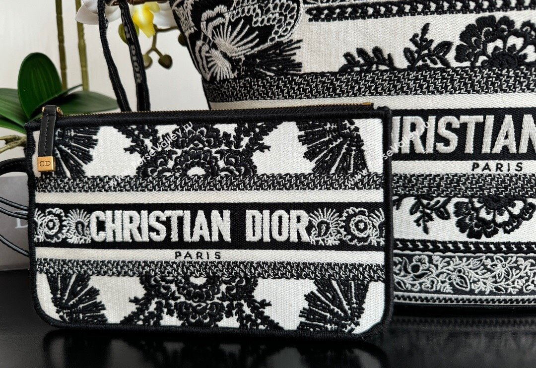 Dior Hat Basket Bag in White and Black Butterfly Bandana Embroidery 2024 (BF-240118053)