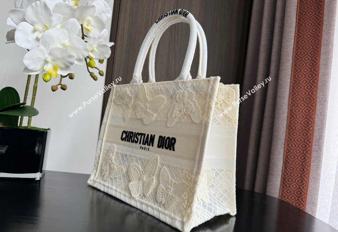 Dior Small Book Tote Bag in Transparent Mesh Embroidered with White 3D Macrame-Effect D-Lace Motif 2024 (BF-240118054)