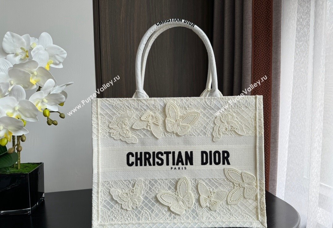 Dior Medium Book Tote Bag in Transparent Mesh Embroidered with White 3D Macrame-Effect D-Lace Motif 2024 (BF-240118055)