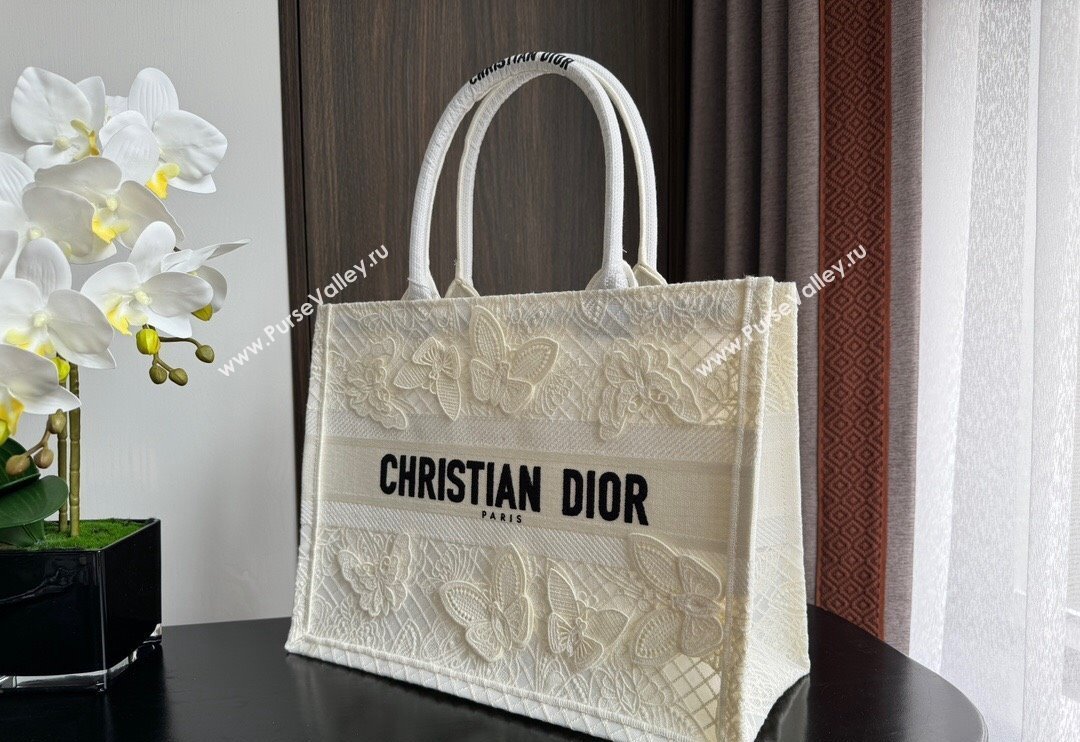 Dior Medium Book Tote Bag in Transparent Mesh Embroidered with White 3D Macrame-Effect D-Lace Motif 2024 (BF-240118055)