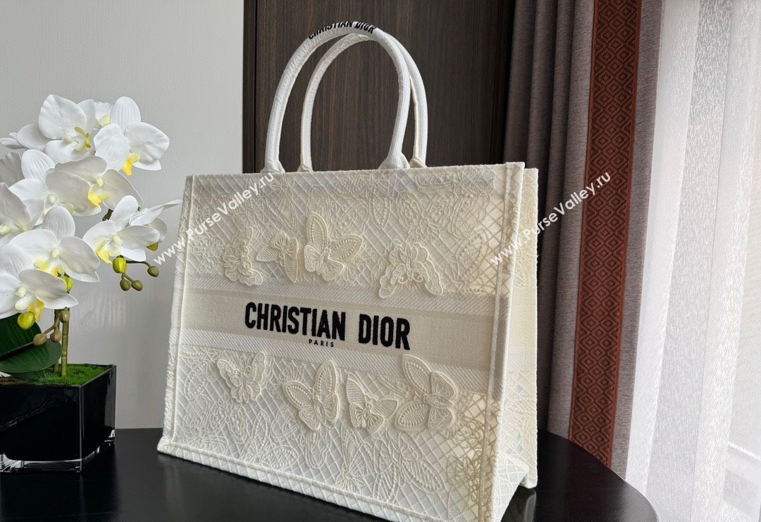 Dior Large Book Tote Bag in Transparent Mesh Embroidered with White 3D Macrame-Effect D-Lace Motif 2024 (XXG-240118056)