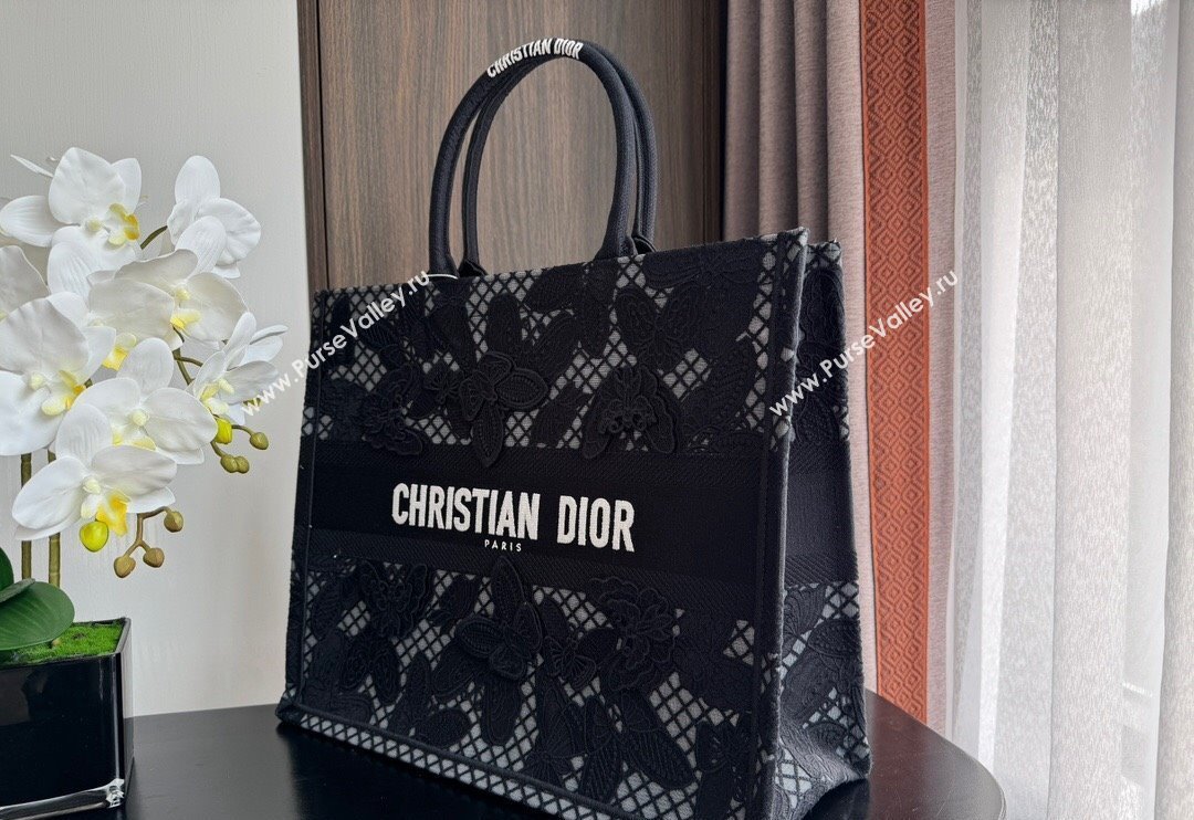 Dior Large Book Tote Bag in Transparent Mesh Embroidered with Black 3D Macrame-Effect D-Lace Motif 2024 (XXG-240118059)