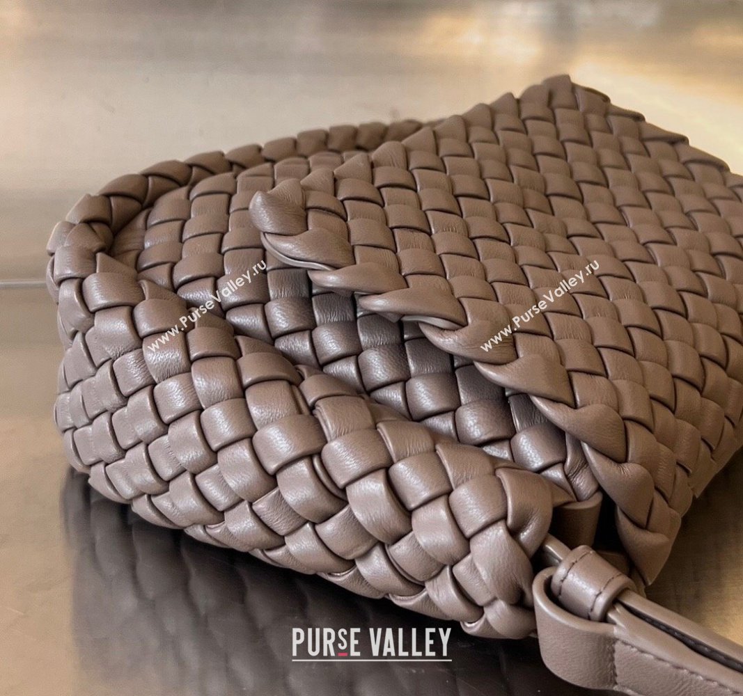 Bottega Veneta Mini Cobble Shoulder Bag in Padded Intrecciato Leather Taupe grey 2024 762711 (WT-240119104)