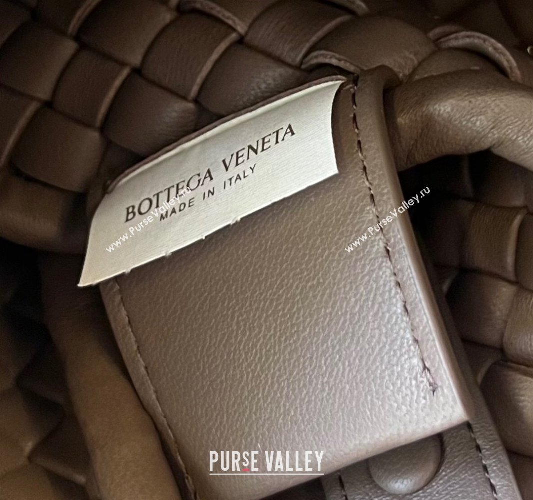 Bottega Veneta Mini Cobble Shoulder Bag in Padded Intrecciato Leather Taupe grey 2024 762711 (WT-240119104)