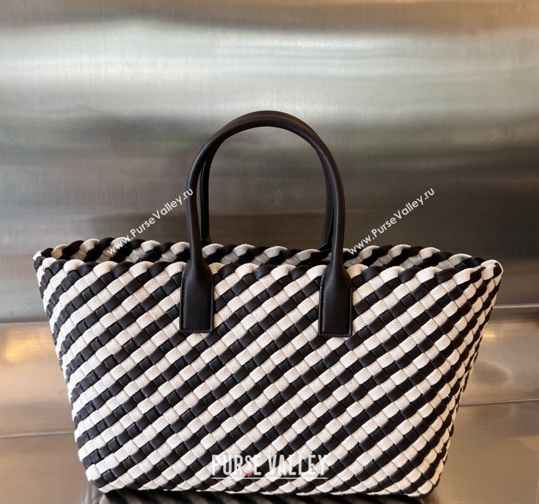 Bottega Veneta Medium Cabat Tote Bag in Intrecciato Canvas and Leather Black/White 2023 730315 (WT-240119117)