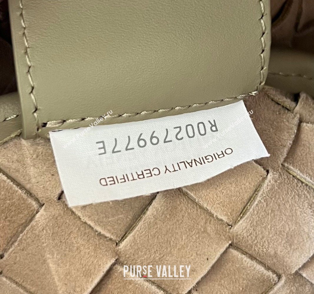 Bottega Veneta Medium Intrecciato Zipped Pouch in Intrecciato Leather 651852 Taupe Beige 2024 (WT-240119122)