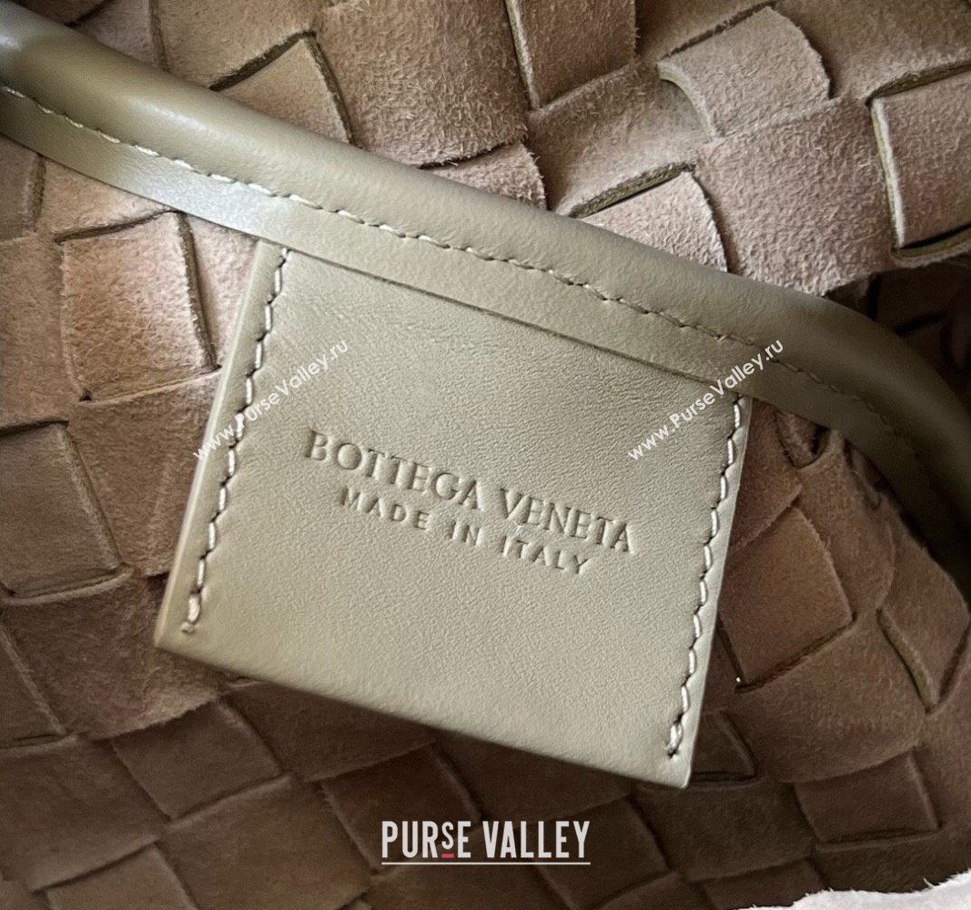 Bottega Veneta Medium Intrecciato Zipped Pouch in Intrecciato Leather 651852 Taupe Beige 2024 (WT-240119122)