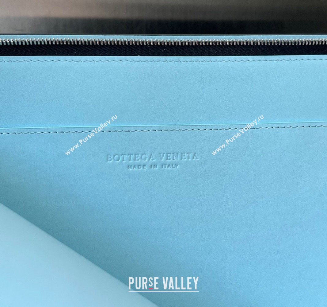 Bottega Veneta Intrecciato Leather Half Zip Pouch 607479 Raintree Green/Pale Blue 2024 (WT-240119133)