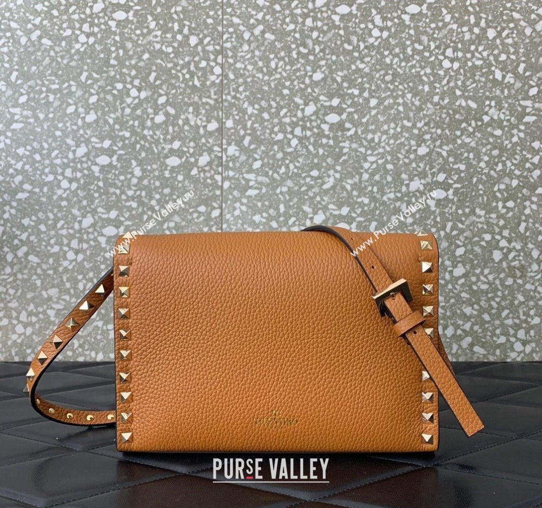 Valentino Small Rockstud Grainy Calfskin Crossbody bag Golden Brown 2024 VLTN0322 (LN-240119058)