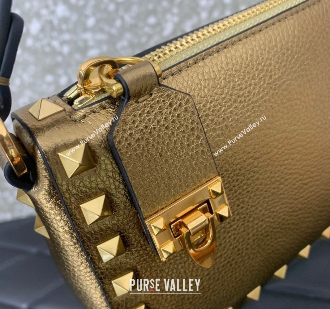 Valentino Small Rockstud Crossbody Bag in Metallic Grainy Calfskin Gold 2024 VLTN0311 (LN-240119070)