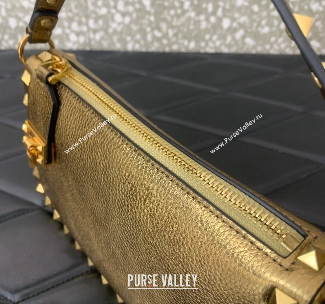 Valentino Small Rockstud Crossbody Bag in Metallic Grainy Calfskin Gold 2024 VLTN0311 (LN-240119070)