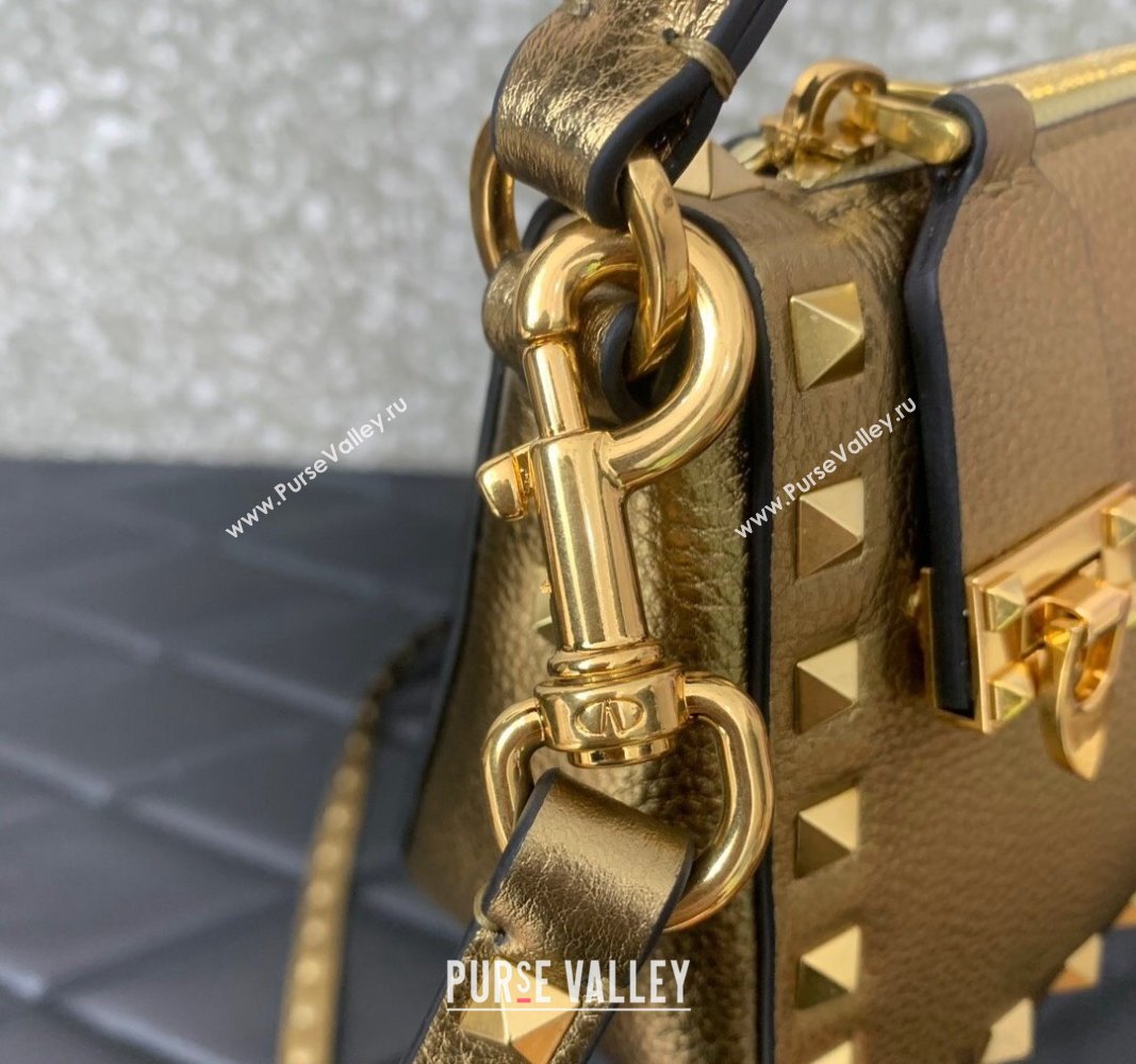 Valentino Small Rockstud Crossbody Bag in Metallic Grainy Calfskin Gold 2024 VLTN0311 (LN-240119070)