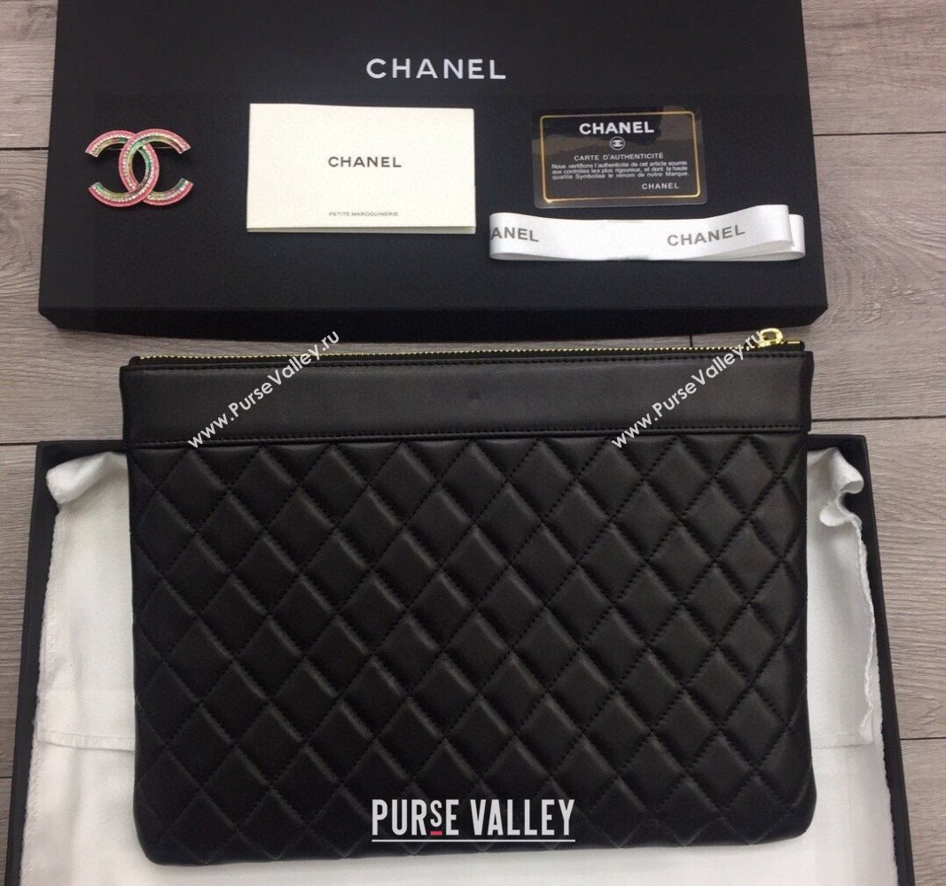 Chanel Quilted Lambskin Pouch Black 2024 9823 (YY-240119075)