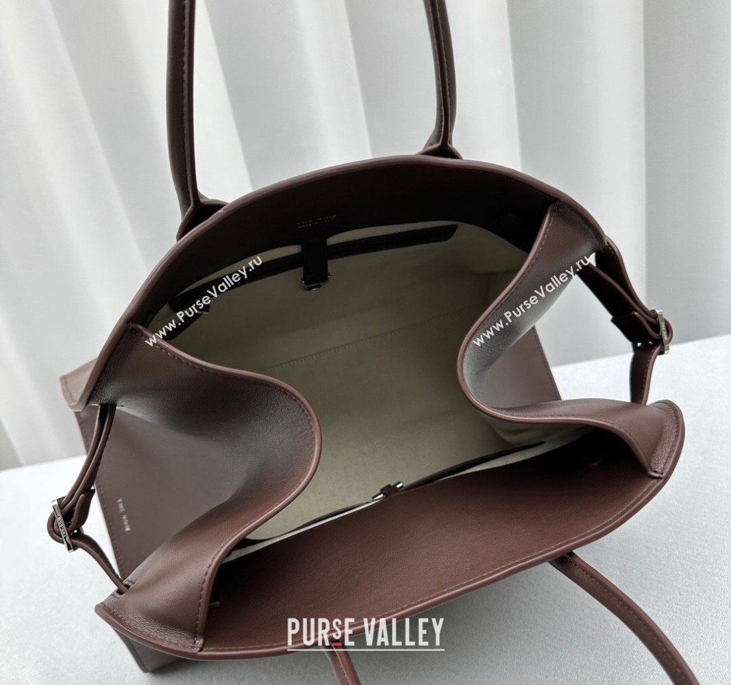 The Row Margaux 15 Medium Tote Bag in Smooth Leather Chocolate Brown 2024 1831 (ningm-240921033)