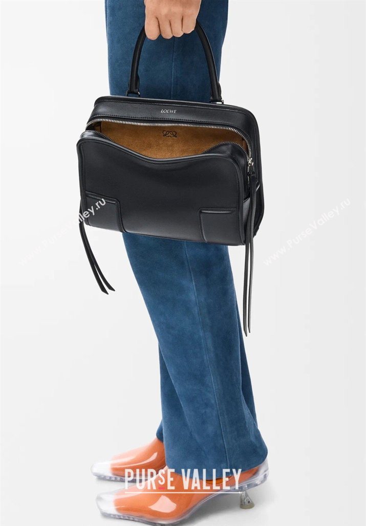 Loewe Small Amazona 180 bag in soft calfskin Black 2026 262552 (MHUI-260408081)