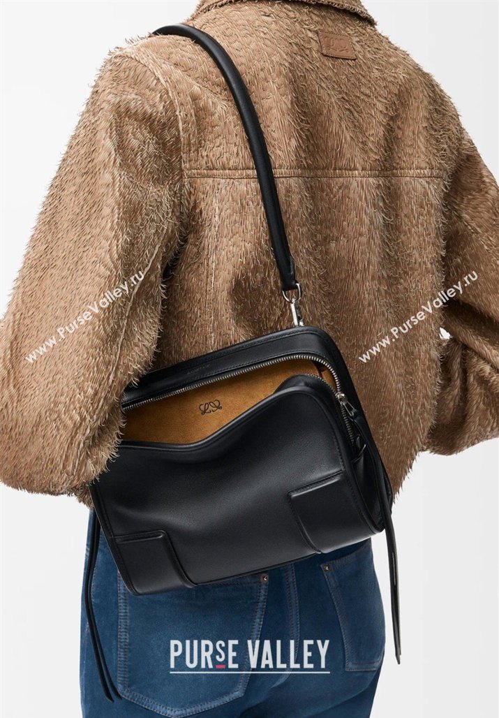 Loewe Small Amazona 180 bag in soft calfskin Black 2026 262552 (MHUI-260408081)