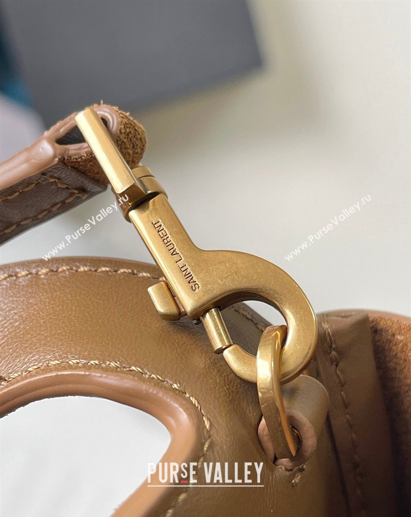 Saint Laurent LE 5 À 7 Baby Bea Tote Bag in Suede Caramel Cognac 2026 872469 (MHUI-260408082)