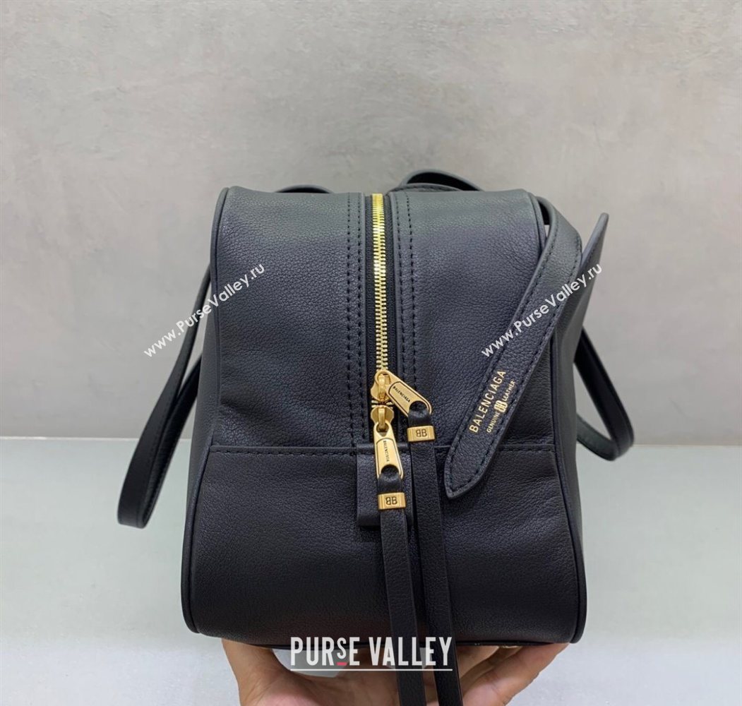 Balenciaga Carrie Bowling Bag Medium in Black calfskin aged-gold hardware 2025 (JM-250626078)