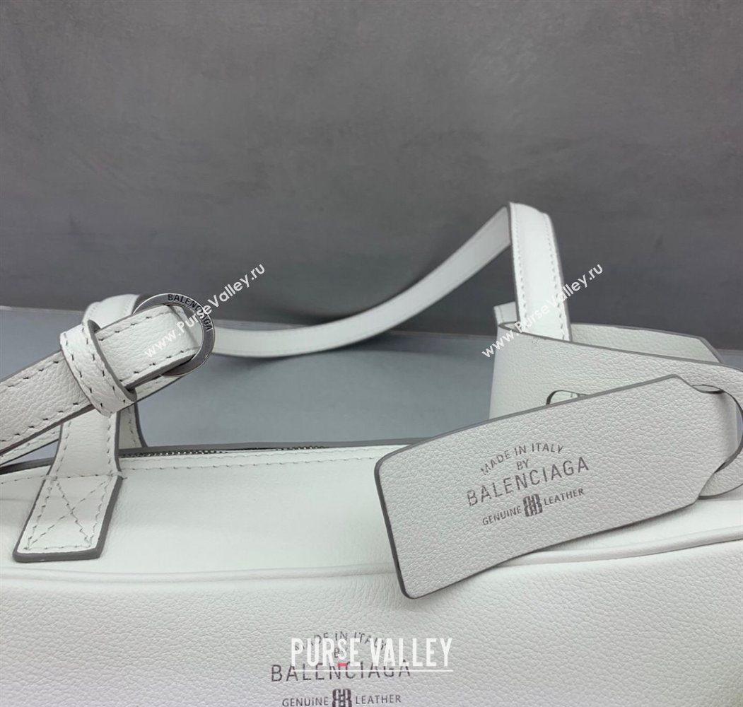 Balenciaga Carrie Bowling Bag Small in White calfskin aged-silver hardware 2025 (JM-250626080)