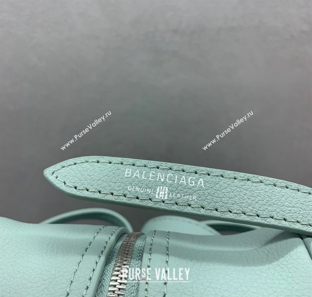 Balenciaga Carrie Bowling Bag Small in Green calfskin aged-silver hardware 2025 (JM-250626081)