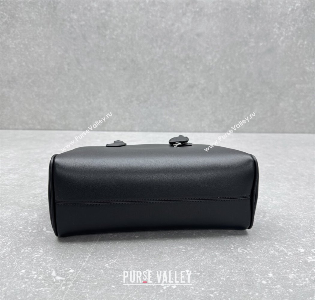 The Row India 10.00 Top Handle Bag in Smooth Leather Black 2025 1740 (ningm-250927015)