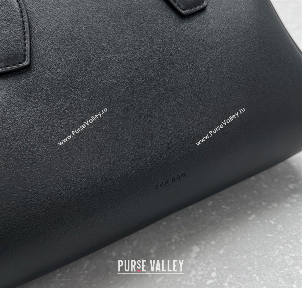 The Row India 10.00 Top Handle Bag in Smooth Leather Black 2025 1740 (ningm-250927015)