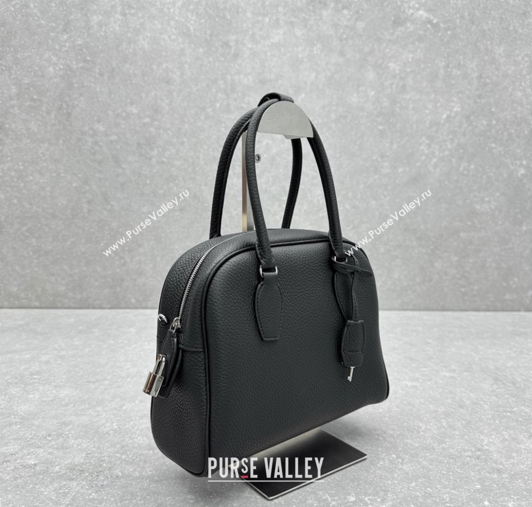 The Row India 10.00 Top Handle Bag in Grained Leather Black 2025 1740 (ningm-250927017)