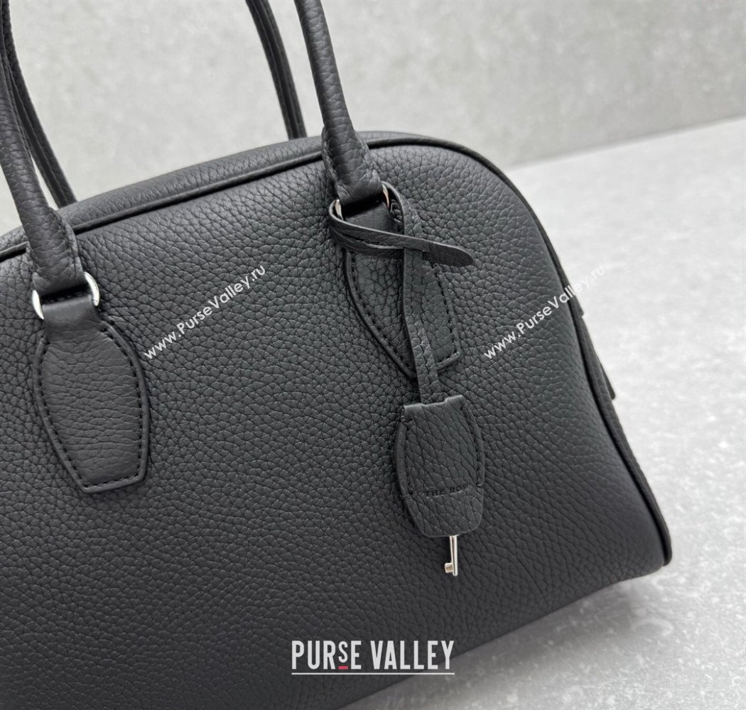 The Row India 10.00 Top Handle Bag in Grained Leather Black 2025 1740 (ningm-250927017)