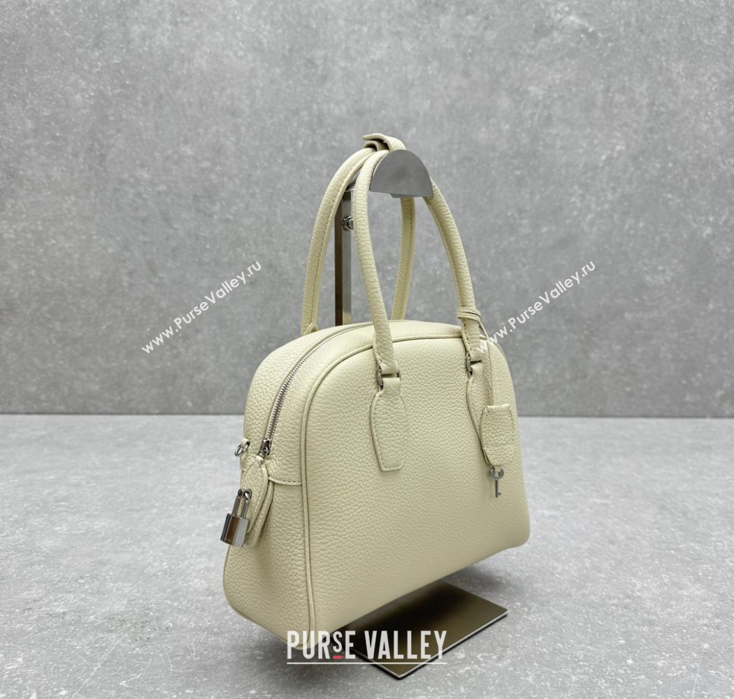 The Row India 10.00 Top Handle Bag in Grained Leather White 2025 1740 (ningm-250927018)